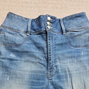 American Eagle Outfitters Stylish Light Blue Distressed Jeans